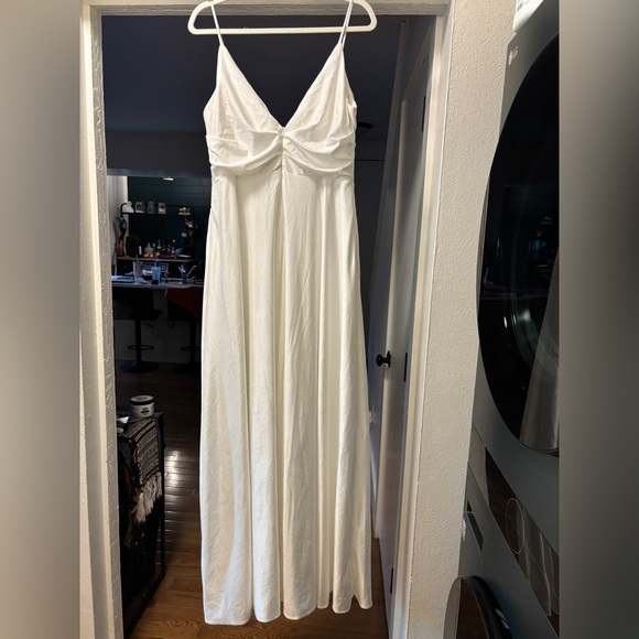 ❗️Lulu’s Choose Your Love White Surplice Sleeveless Maxi Dress - Picture 6 of 8
